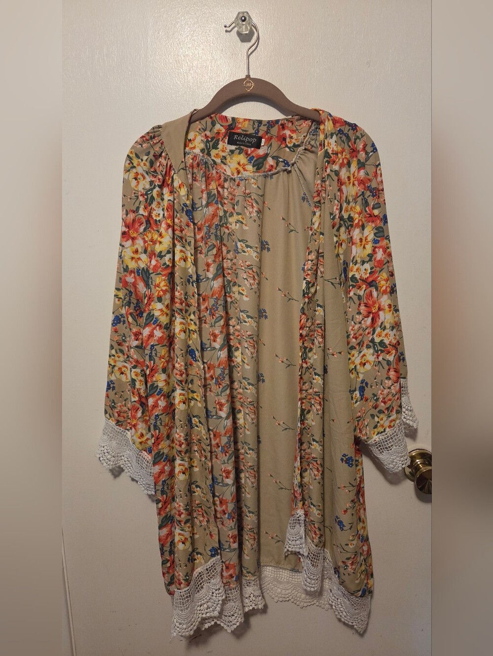 Relipop Floral Lace-Trim Beige Kimono Top